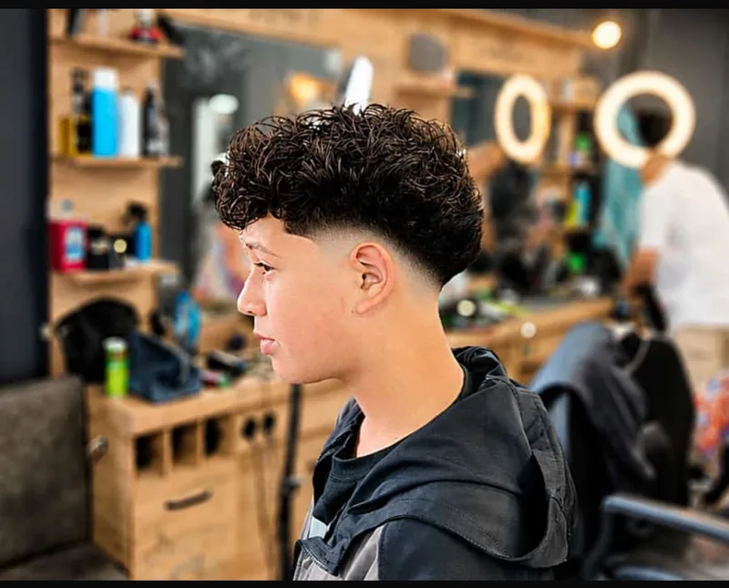 Omar — Classic crop